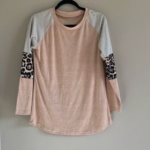 NWOT Women’s Shirt